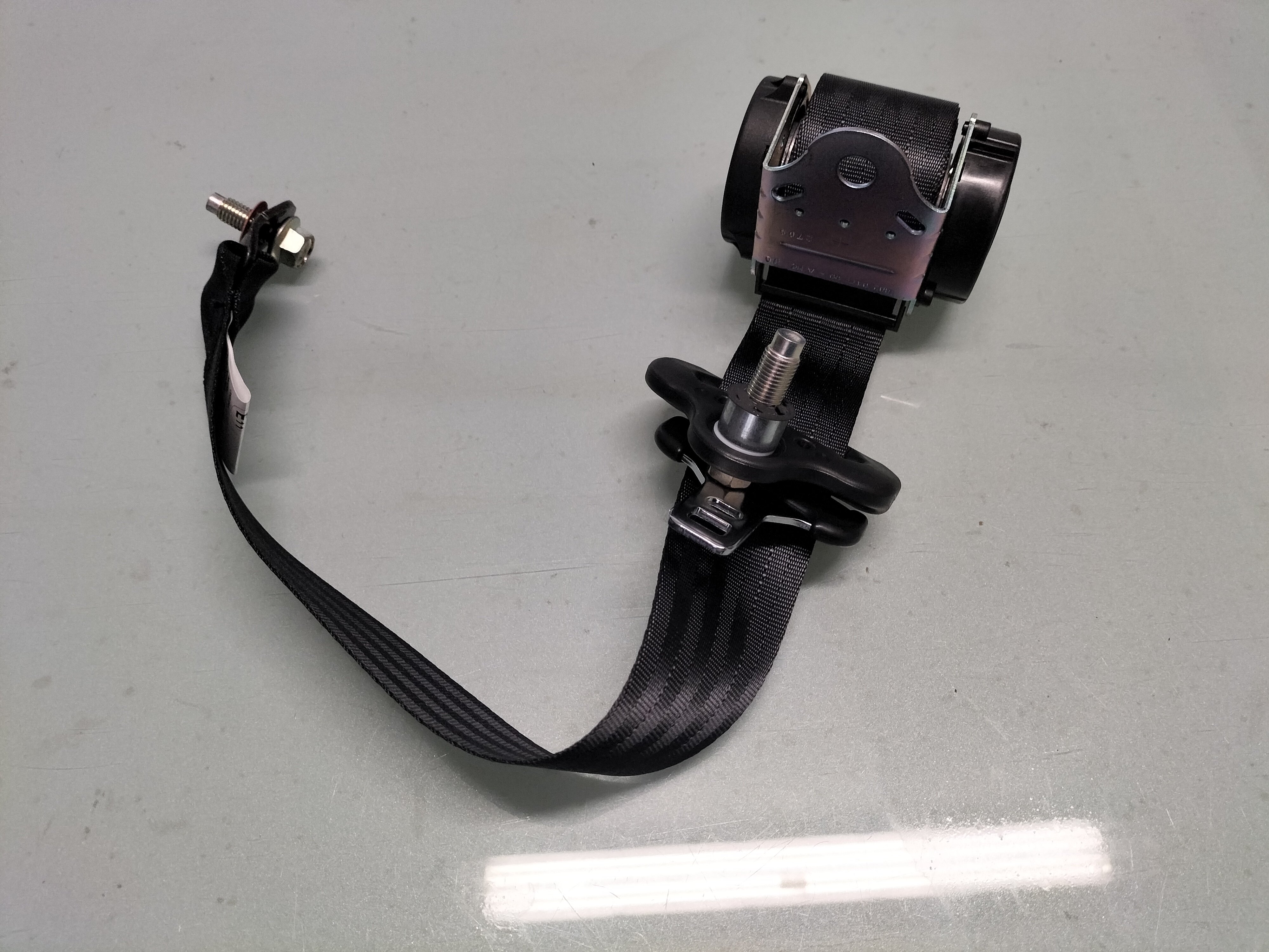 Veiligheidsgordel rechtsachter Nissan 88844-1KA2A Origineel