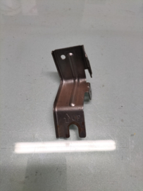 Bracket-fuse block Nissan 24317-AV600 Used part