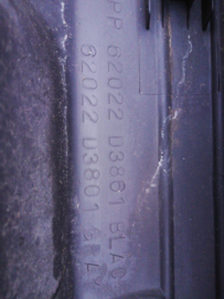 Voorbumper Nissan Bluebird T72 62022-Q9025 (62022-D3861 62022-D3801) Origineel.