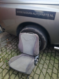 Bestuurdersstoel Nissan 100NX B13 87050-71Y70 zonder hoofdsteun, lichte schade.