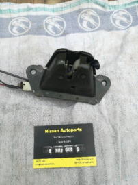 Achterklepslot Nissan Almera N15. Hatchback. 90502-0N000