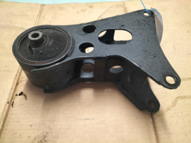 Insulator-engine mouinting rear 11320-AU405 Used part.