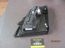 Achterlicht links binnenste Nissan Primera Wagon WP11 26555-8F887 Origineel.