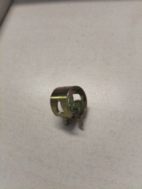 Clamp 12.5mm Nissan 16439-35F15 Used part.