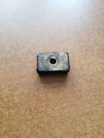 Montageklem verstuiverleiding LD20/ LD23/ TD27 Nissan 16687-D9700 C23/ R20 Gebruikt.
