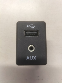 Jack-audio Nissan 28023-4BA0B D23/ E12/ J11/ K14/ T32/ Z34 (795405504) (504722603178) Used part.