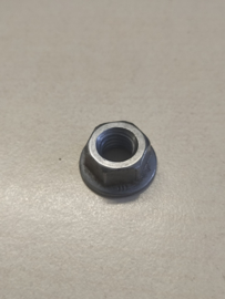 Nut Nissan 01221-00Q0B Used part.