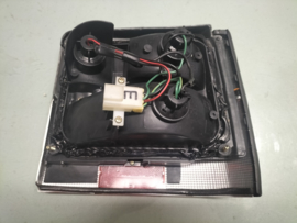 Achterlicht links Nissan Micra K10 26555-04B65 (20250422) Lichte schade.