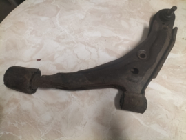 Draagarm linksvoor Nissan 54501-69Y10 B13/ N14/ Y10 Gebruikt.