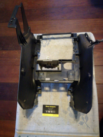 Frame middenconsole Nissan Sunny N14 68104-63C00