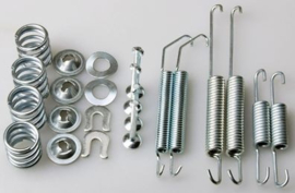 Mounting set shoe brake rear axle Nissan B13/ N14/ N15 New.