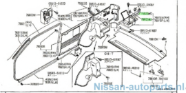 Hoedenplankklem Nissan Cherry N12 79915-01M10 Origineel.