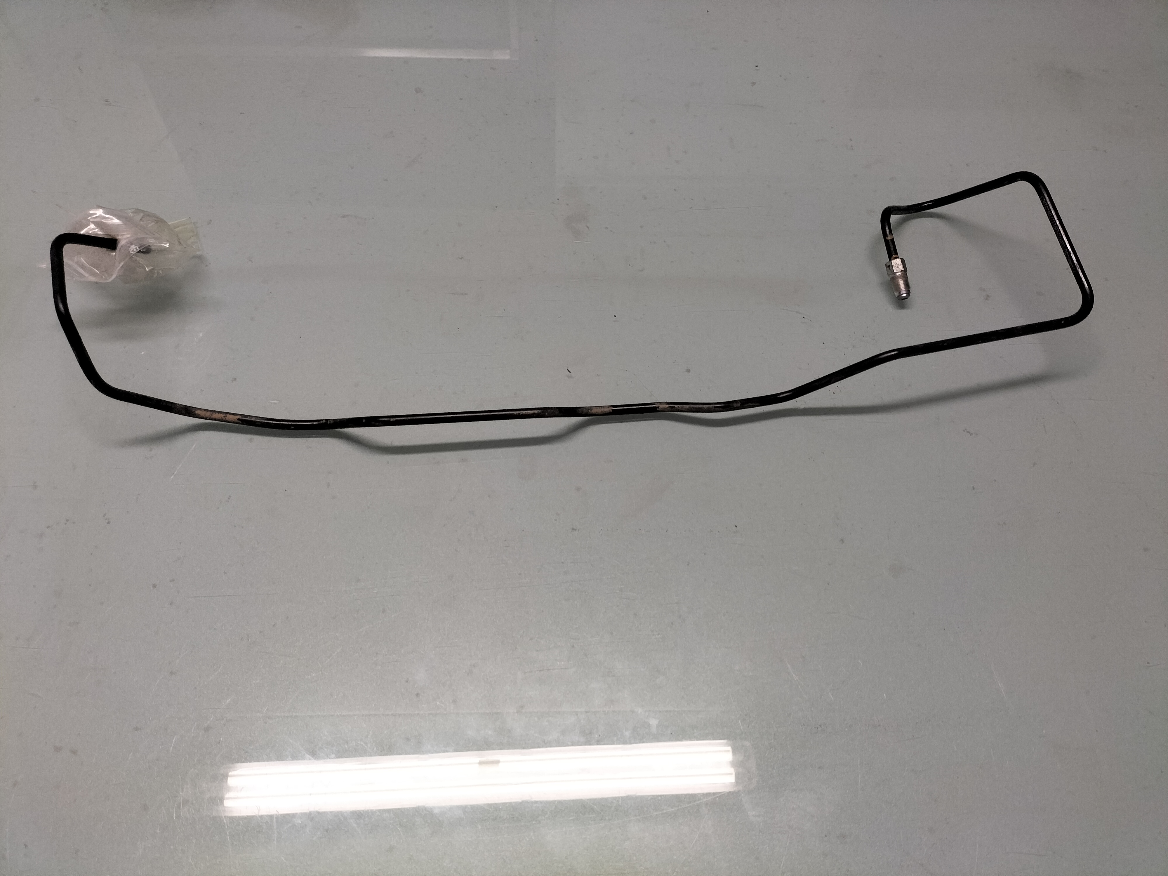 Remleiding van hoofdremcilinder naar ABS-module voorrem Nissan Micra K14 46252-5FN5A Gebruikt.