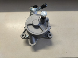 Vacuümpomp TD25TI/ TD27TI Nissan 14650-7T401 D22/ R20 Nieuw.