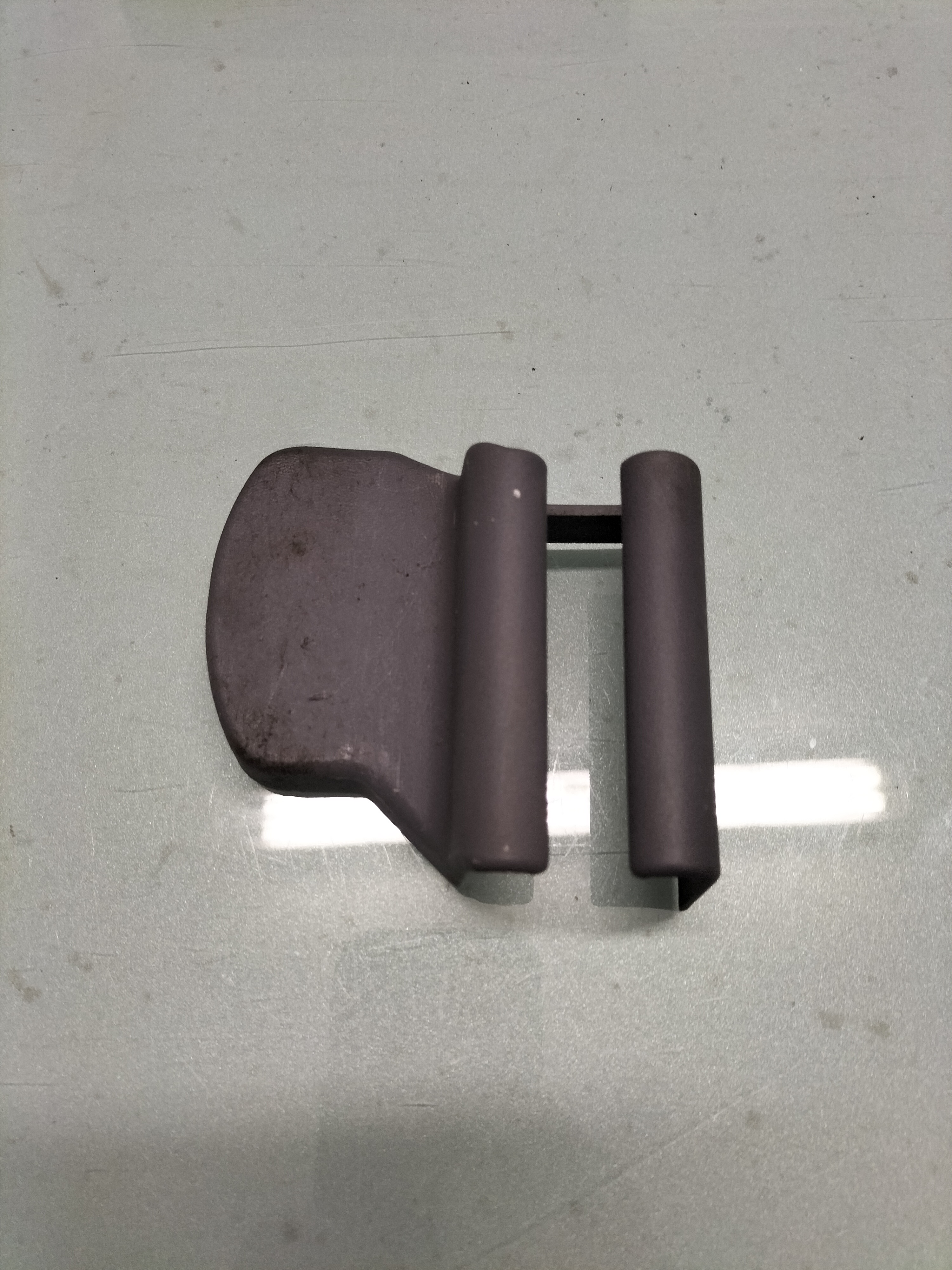 cover seat slide frontseat Nissan almera Tino V10 87509-BU700 used