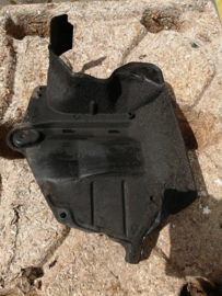 Cover-splash, hoodledge right-hand Nissan Almera N15 64838-0M800 Used part.