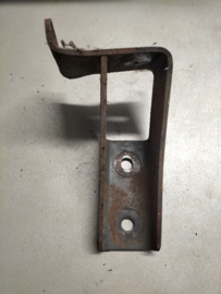 Insulator-engine mouinting rear L16 Datsun Bluebird 710 11320-????? (20250209) Used part.
