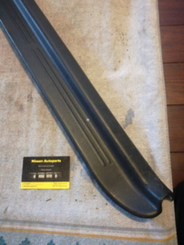 Instapstrip Nissan Sunny N14. Links. 76952-50C00