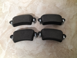 Remblokset achteras Nissan Interstar X70 44060-00Q4B (44060-00QAB) Nieuw.