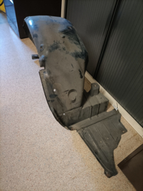 Binnenscherm linksachter Nissan Primera P12 76741-AV700 Gebruikt.