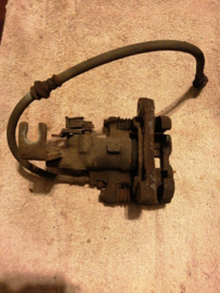 Remklauw linksachter Nissan 44011-2F500 N16/P11/WP11