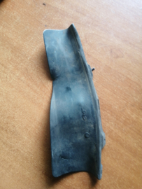 Sealing rubber-left-hand Nissan 300ZX Z31 62640-01P00 used part.