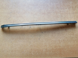 Moulding-grille right-hand Datsun Sunny B210 coupe (part of 62302-H7427) Used part