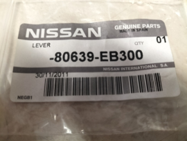 Deurslotstanghouder linksvoor Nissan 80639-EB300 D40/ J10/ JJ10/ R51 Origineel.