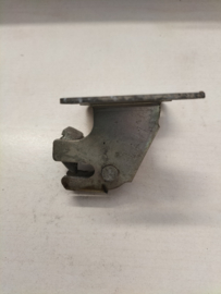 Achterklepslot Datsun Cherry E10 sedan 84430-M0208 Gebruikt.