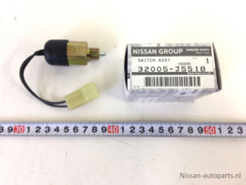 Switch reverse lamp Nissan Patrol K160/W160 32005-J5518 Original.