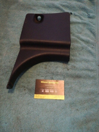 Zijafscherming dashboard rechts Nissan 66900-65Y03 B13/ N14 Gebruikt.