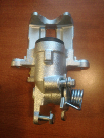 Remklauw rechtsachter Nissan 44001-2F500 N16/P11/WP11