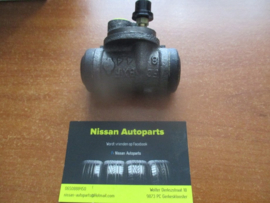 Cylinder rear wheel right-hand Nissan Primera P10 44100-70J20