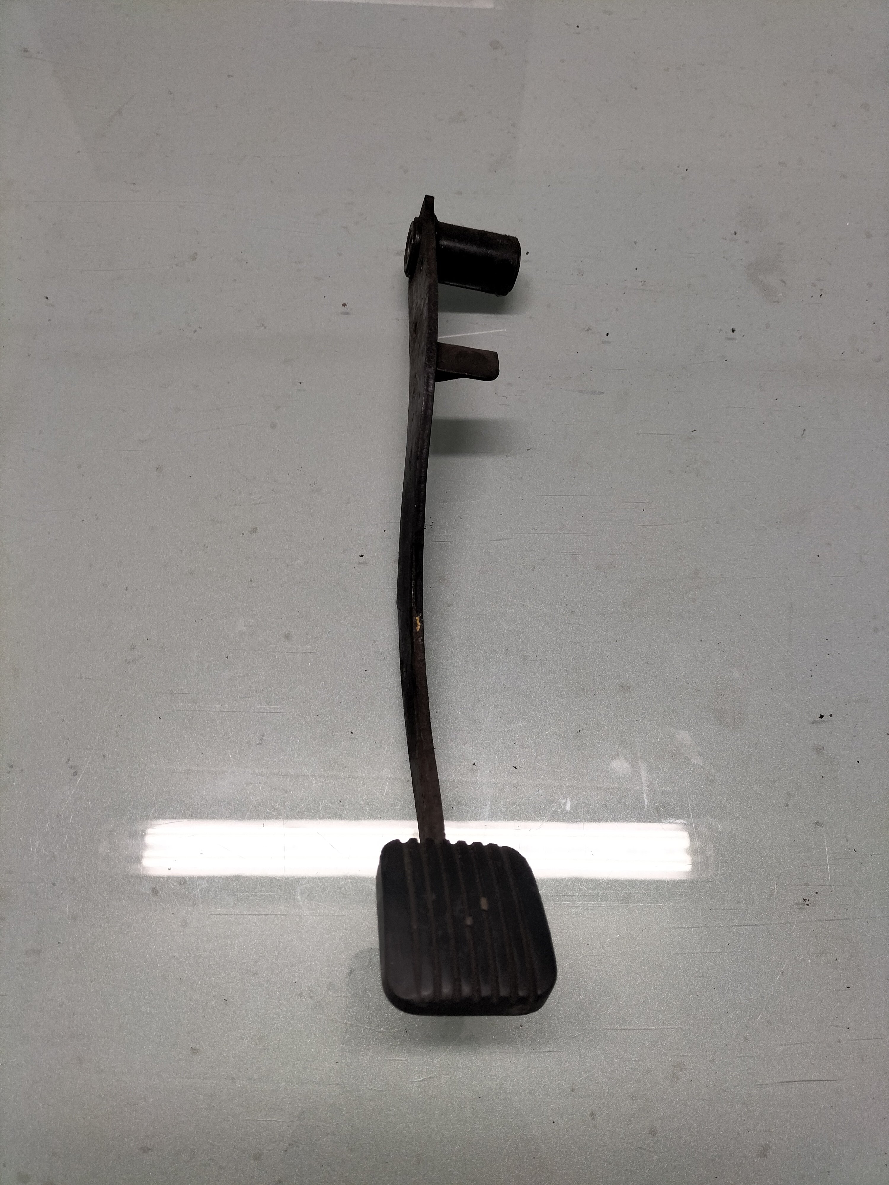 Koppelingspedaal Datsun cherry E10 46540-M1051 Gebruikt