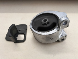Motorsteun rechts Nissan GTI 11210-0M800 B13/ N14/ N15 Nieuw.