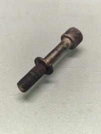 Bolt Nissan 16122-D0301 Used part