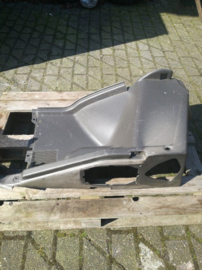 Zijafscherming kofferbak rechts Nissan Bluebird T72 - hatchback 84950-Q9601