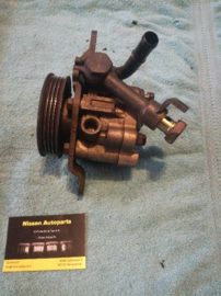 Stuurbekrachtigingspomp Nissan Micra K11 49110-72B00 Gebruikt.