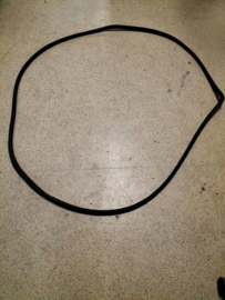 Deurrubber linksvoor deurzijde Nissan Micra K10 80831-01B60 Gebruikt.