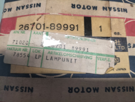 Koplamp Nissan 26701-89991 (110-11122) 610/ 710/ 720/ C120/ C230/ F22 Origineel.
