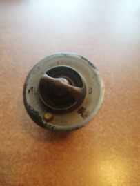 Thermostaat SR20DE Nissan 21200-89J00 P11/ WP11 Gebruikt.