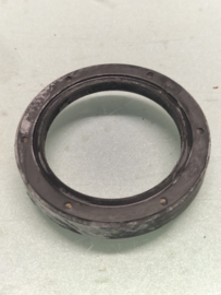 Seal-grease, front hub Datsun Sunny 40232-18000 B10/ B110/ B210 Original.