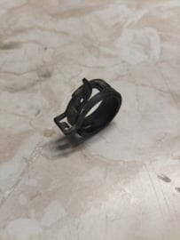 Slangklem 23mm Nissan 92527-JD01A Gebruikt.