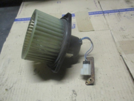 Kachelventilatormotor Nissan Micra K11 27220-5F200 Gebruikt.
