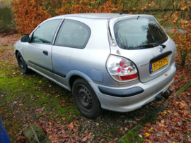 Nissan Almera N16 QG15DE 2001 handgeschakeld grijs, nieuw binnen per 5 december 2021