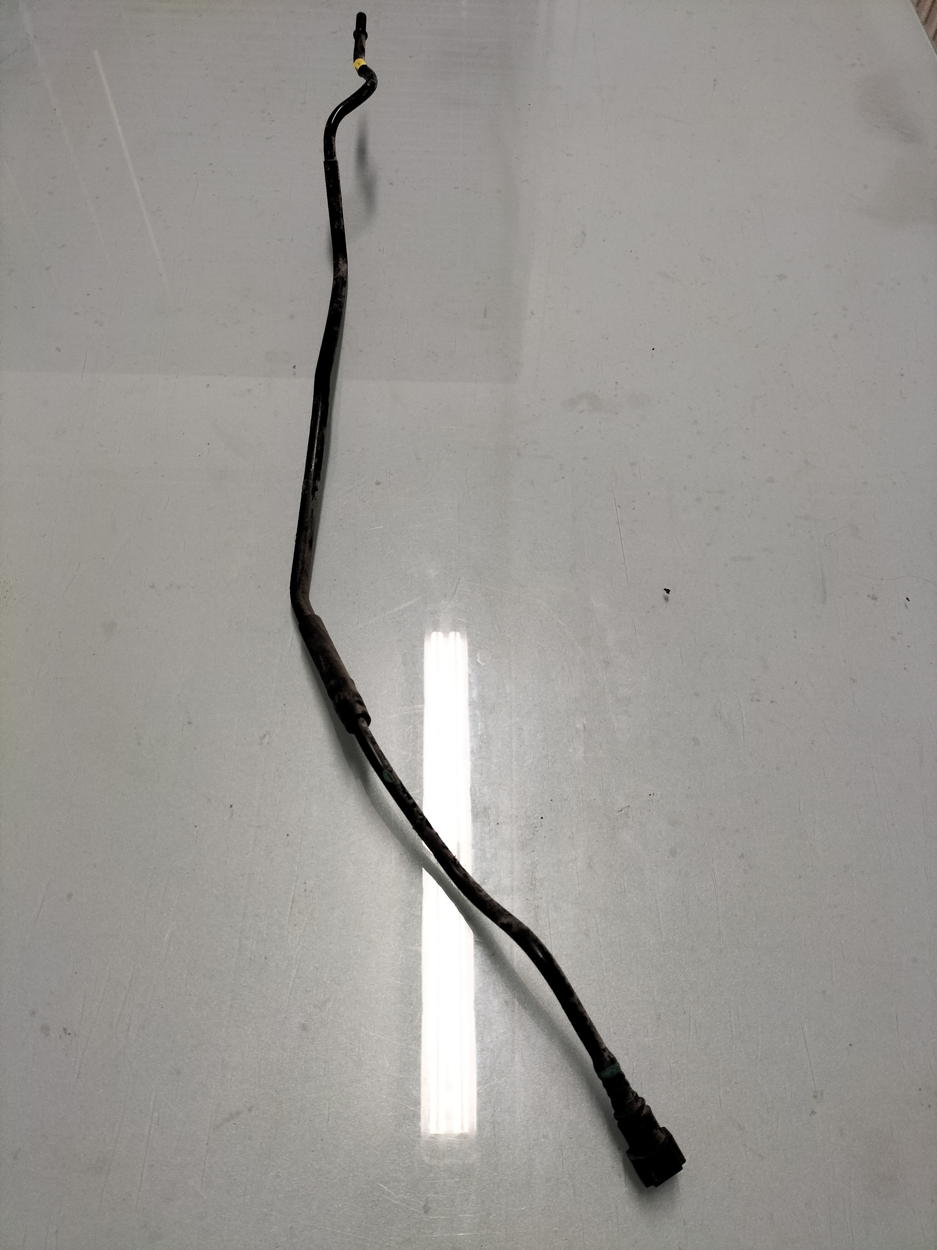 Brandstoftoevoerleiding HR09DET Nissan Micra K14 17502-5FA0A Gebruikt