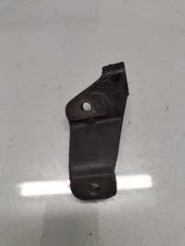 Versnellingsbaksteun Datsun Cherry E10 32179-M0101 Gebruikt.