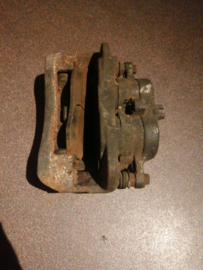 Caliper front right-hand, without pads or shims Nissan Terrano2 R20 41001-7F00A Used part.