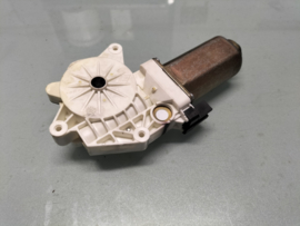 Motor regulator, right-hand Nissan 80730-8F325 Original.