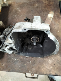 Transaxle manual GA14DE Nissan Sunny N14 32010-71C06 (RS5F30A) +  25010-86Y00 Used part. (20240805)
